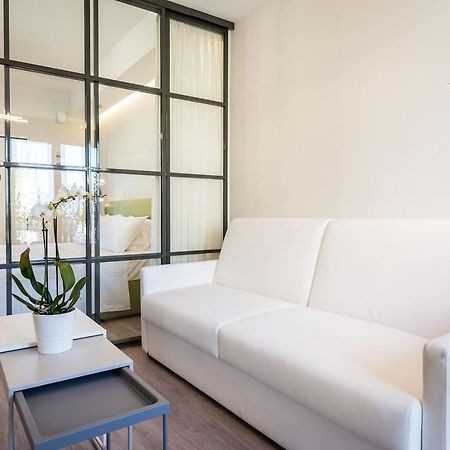 Syntagma Modern New Flat, Large Balcony With View Διαμέρισμα Αθήνα Εξωτερικό φωτογραφία